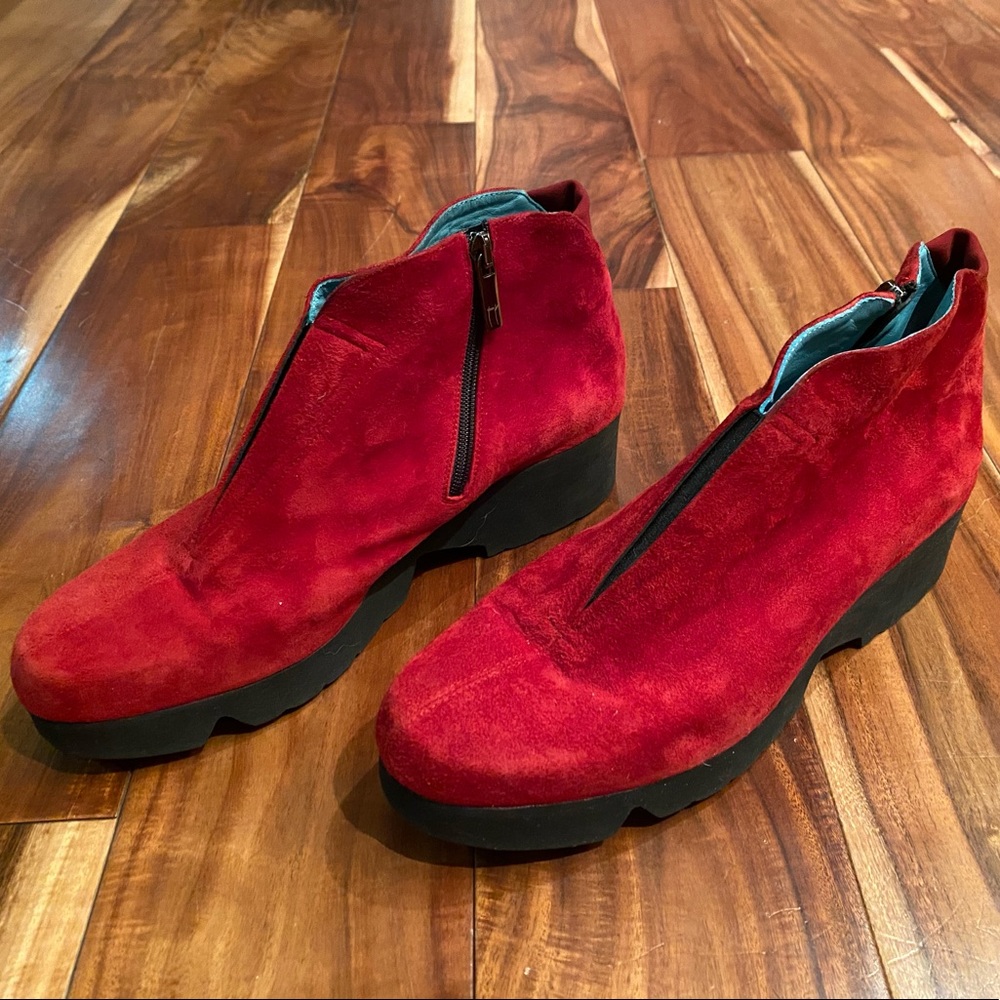 Thierry Rabotin heeled boots.